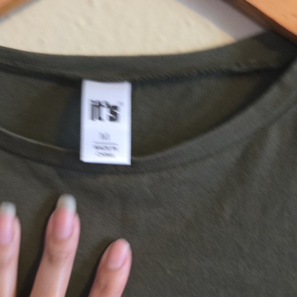 Green Ruffle Sleeve Top - Picture 3 of 4